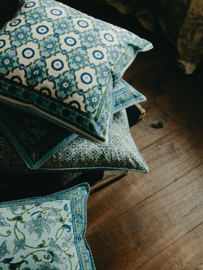 Bela Cushion
